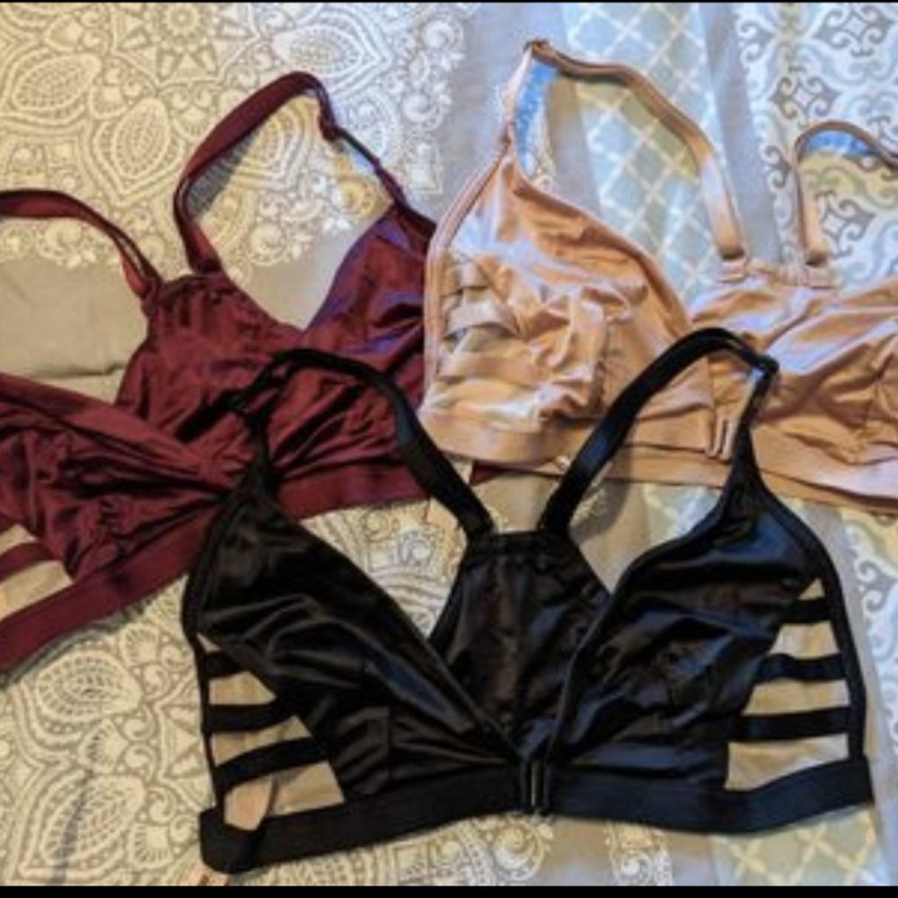 Set of 3 NWT Victorias Secret bralettes